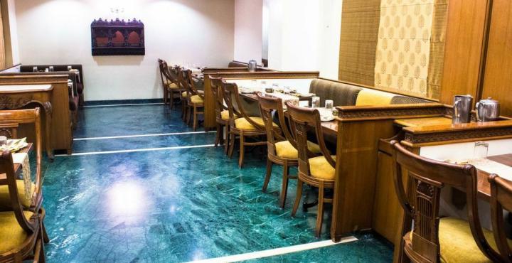 Shree Panchratna Hotel 2*