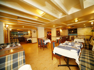 Shree Panchratna Hotel Pune