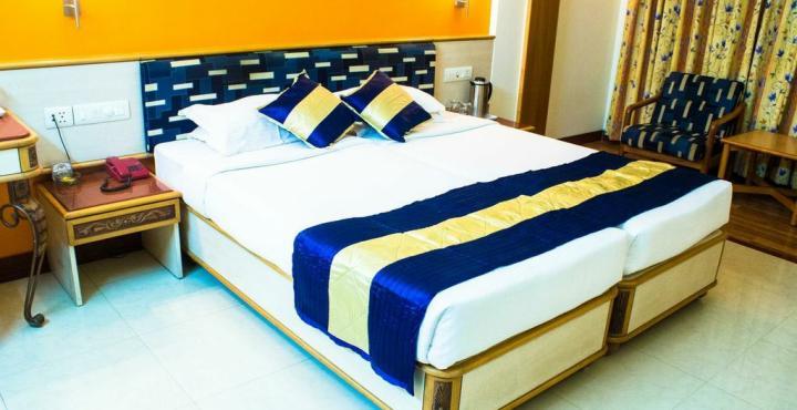 Shree Panchratna Hotel