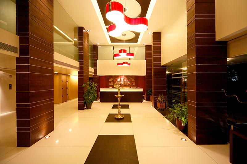 Shree Panchratna Hotel 2*