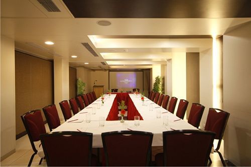 Shree Panchratna Hotel 2*