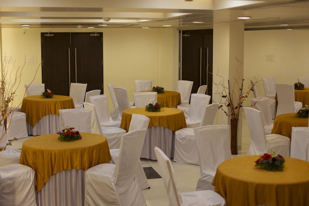 Shree Panchratna Hotel 2*