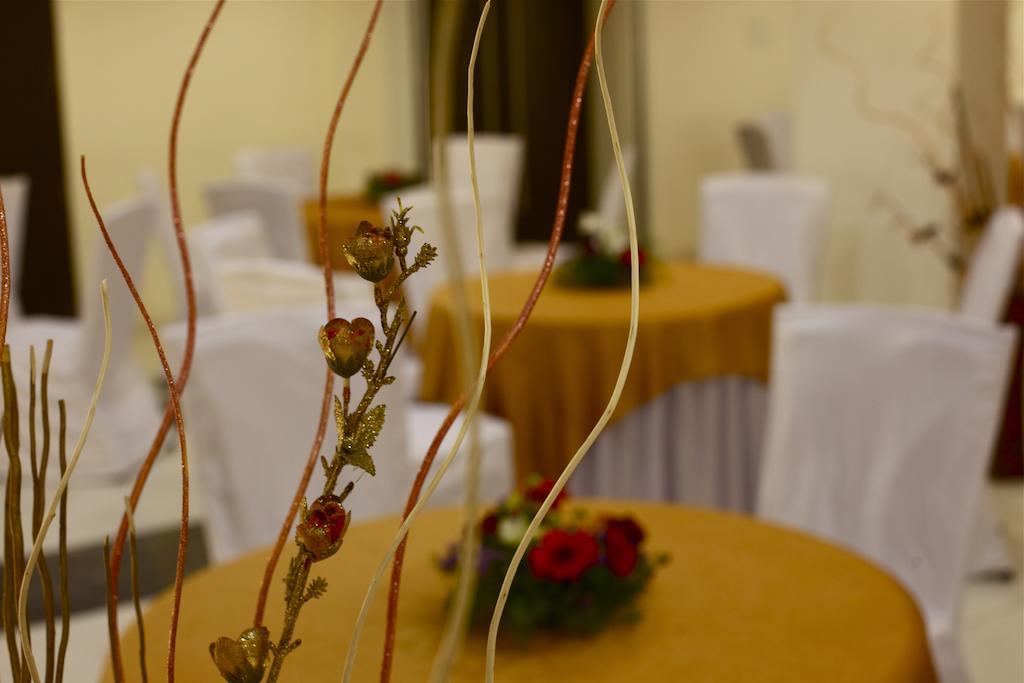 Shree Panchratna Hotel