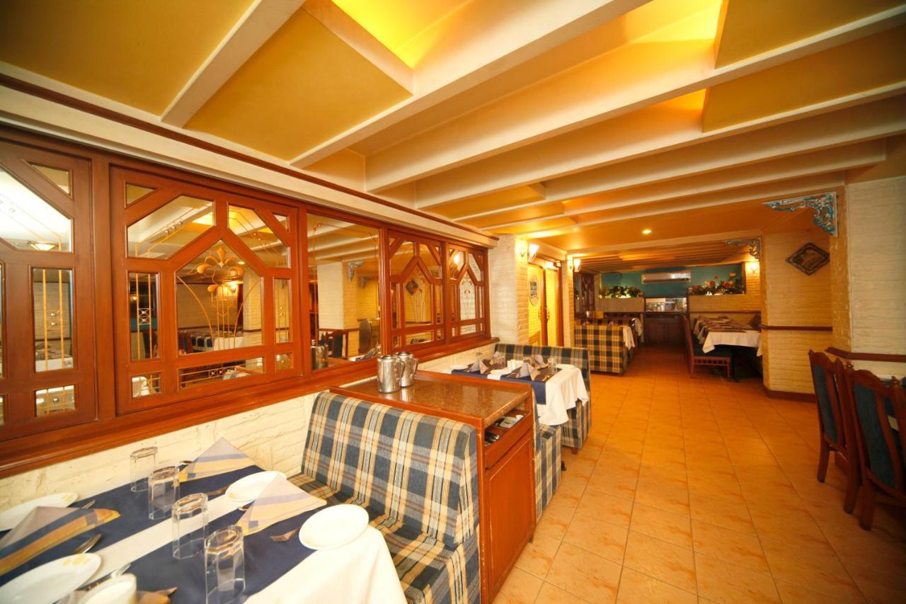 Shree Panchratna Hotel 2*